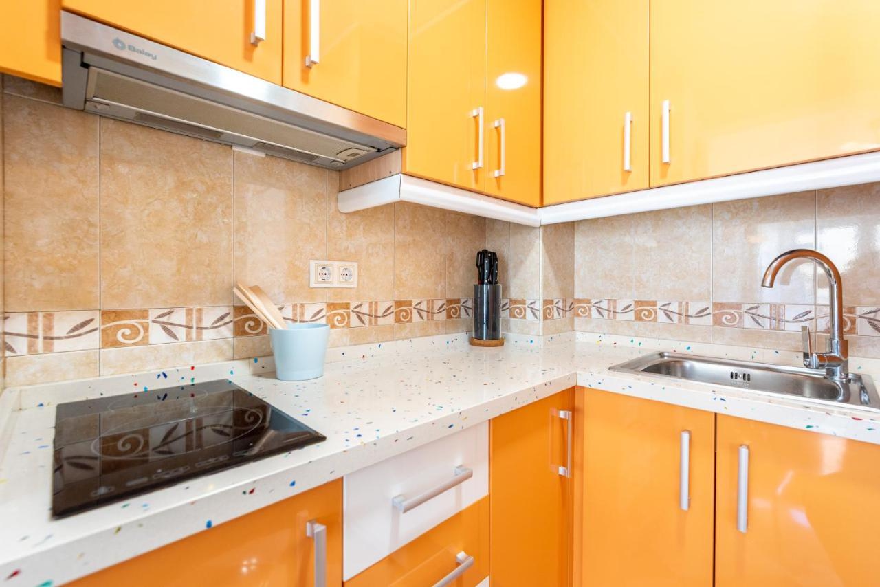 Sunny Seaside Apartment Арройо-де-ла-Мьель Экстерьер фото