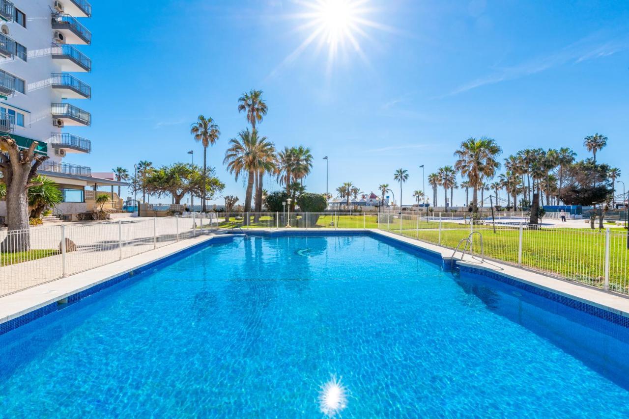 Sunny Seaside Apartment Арройо-де-ла-Мьель Экстерьер фото